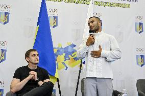 Celebrating Ukrainian athletes Parviz Nasibov and Viktoriia Kesar in Zaporizhzhia