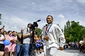 Celebrating Ukrainian athletes Parviz Nasibov and Viktoriia Kesar in Zaporizhzhia