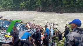 14 Dead After Indian Vehicle Falls Into River - Nepal