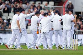 England v Sri Lanka - 1st Test Match: Day Three