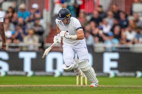 England v Sri Lanka - 1st Test Match: Day Three