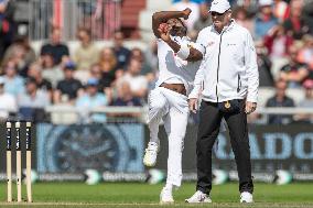 England v Sri Lanka - 1st Test Match: Day Three