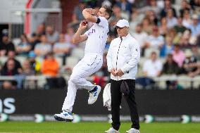 England v Sri Lanka - 1st Test Match: Day Three