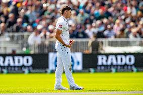 England v Sri Lanka - 1st Test Match: Day Three