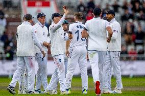 England v Sri Lanka - 1st Test Match: Day Three