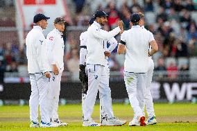 England v Sri Lanka - 1st Test Match: Day Three