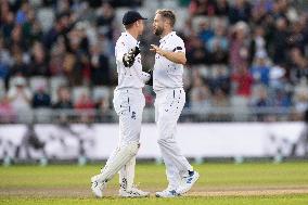 England v Sri Lanka - 1st Test Match: Day Three