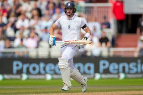 England v Sri Lanka - 1st Test Match: Day Three