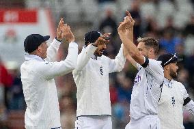 England v Sri Lanka - 1st Test Match: Day Three