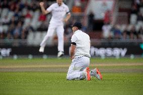 England v Sri Lanka - 1st Test Match: Day Three