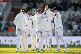 England v Sri Lanka - 1st Test Match: Day Three