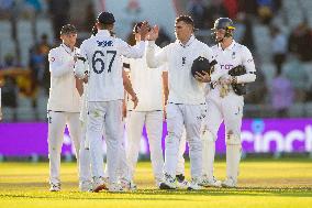 England v Sri Lanka - 1st Test Match: Day Three