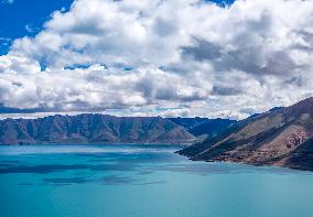 Tangra Yumco Lake Tour in Nagqu