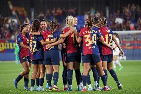 FC Barcelona v AC Milan - Women Pre-season Friendly