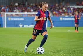 FC Barcelona v AC Milan - Women Pre-season Friendly