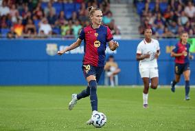 FC Barcelona v AC Milan - Women Pre-season Friendly