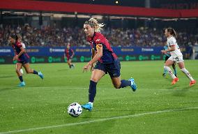 FC Barcelona v AC Milan - Women Pre-season Friendly