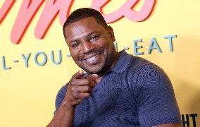 The Supremes At Earl's All-You-Can-Eat Premiere - LA