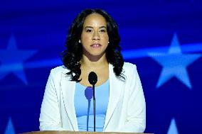 Kamala Harris Accepts Democratic Nomination - Chicago