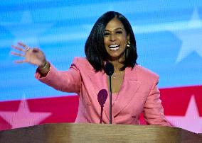 Kamala Harris Accepts Democratic Nomination - Chicago