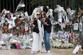 Mourners Bid Adieu To French Film Star Alain Delon - Douchy