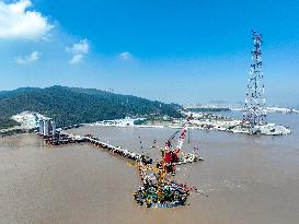 Most Difficult Engineering And Technical Super Cross-sea Project Construction in Zhoushan