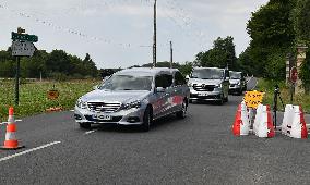 Arrival Of The Hearse At Alain Delon's Estate - Douchy