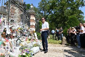 Anthony Delon Greets His Father's Fans At Delon's Estate - Douchy