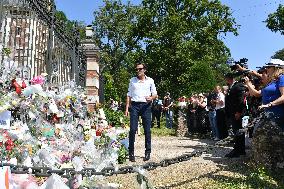 Anthony Delon Greets His Father's Fans At Delon's Estate - Douchy