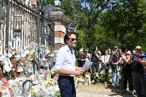 Anthony Delon Greets His Father's Fans At Delon's Estate - Douchy