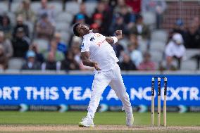 England v Sri Lanka - 1st Test Match: Day Four