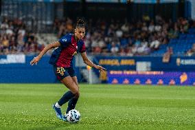 FC Barcelona v AC Milan - Women Pre-season Friendly