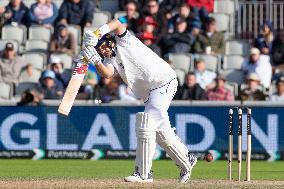 England v Sri Lanka - 1st Test Match: Day Four