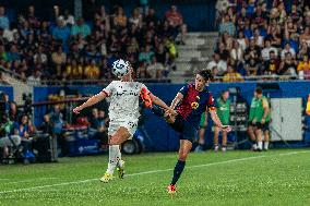 FC Barcelona v AC Milan - Women Pre-season Friendly