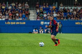 FC Barcelona v AC Milan - Women Pre-season Friendly