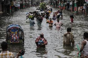 Deadly Floods Strike Troubled Bangladesh