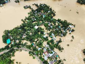 Deadly Floods Strike Troubled Bangladesh