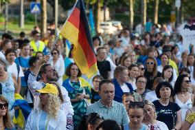 Ukraine Community Protest To Mark Ukrainian Independence Day In Cologne