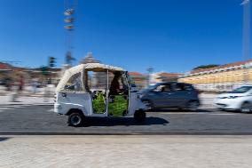 Tuk-Tuks Are Clogging Streets And Making Our City Unlivable