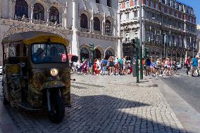 Tuk-Tuks Are Clogging Streets And Making Our City Unlivable