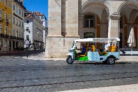 Tuk-Tuks Are Clogging Streets And Making Our City Unlivable