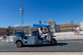 Tuk-Tuks Are Clogging Streets And Making Our City Unlivable