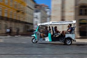 Tuk-Tuks Are Clogging Streets And Making Our City Unlivable