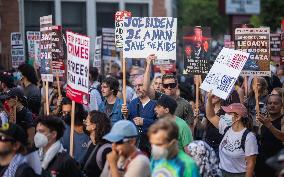 Pro-Palestine March On DNC On Final Day Of Convention, Chicago