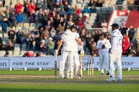 England v Sri Lanka - 1st Test Match: Day Four