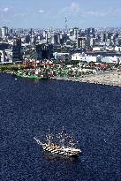 Italian Navy training ship visits Tokyo port