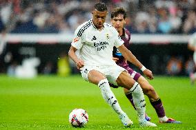 Real Madrid CF v Real Valladolid CF  - La Liga EA Sports