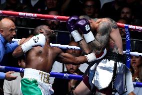 Floyd Mayweather v John Gotti III - Mexico City