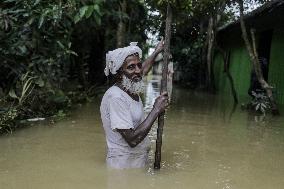 Deadly Floods Strike Troubled Bangladesh