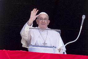 Pope Francis Angelus Prayer - Vatican